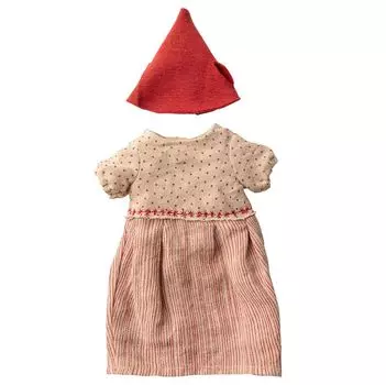 Рождественский наряд для мышки, Медиум