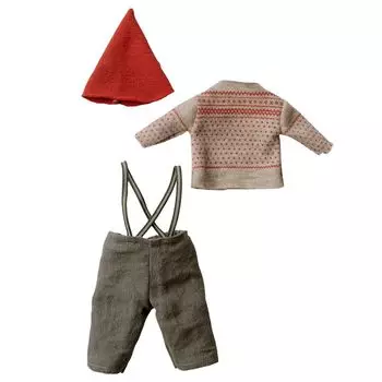 Рождественский наряд для мышонка, Медиум