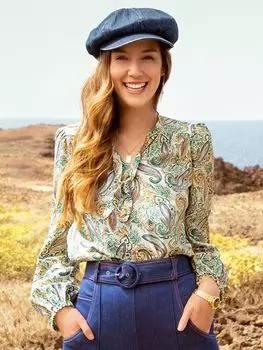 Выкройка: Блузка расклешенного силуэта