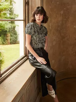 Выкройка: Блузка с рукавами-фонариками