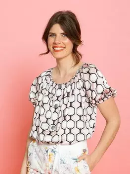 Выкройка: Блузка с рукавами реглан