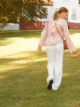 Выкройка: Блузка с V-вырезом