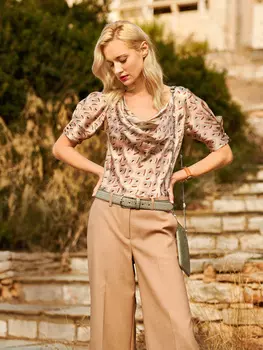 Выкройка: Блузка с вырезом-качели