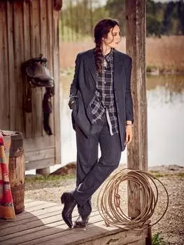 Выкройка: Брюки со складками-стрелками