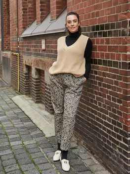 Выкройка: Брюки со складками у пояса