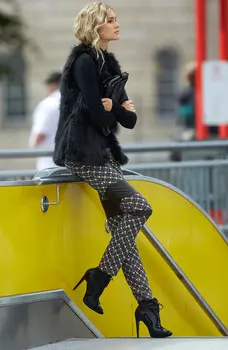 Выкройка: Брюки узкие с кожаными вставками