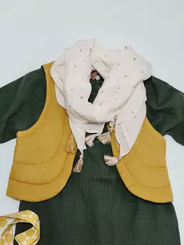 Выкройка: Детский жилет со скругленными полочками