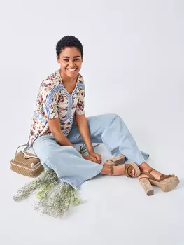 Выкройка: Футболка с фигурным вырезом