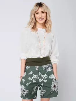 Выкройка: Короткие бермуды с высоким поясом