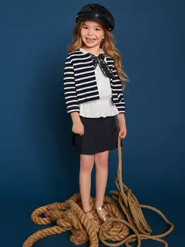 Выкройка: Короткий жакет без воротника