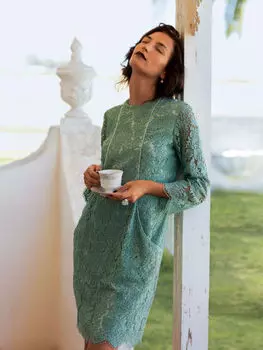 Выкройка: Кружевное платье с рукавами 7/8