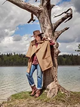 Выкройка: Накидка с большим воротником