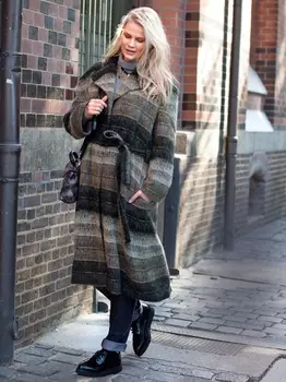 Выкройка: Пальто расклешенного силуэта