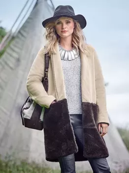 Выкройка: Пальто с цельнокроеными рукавами