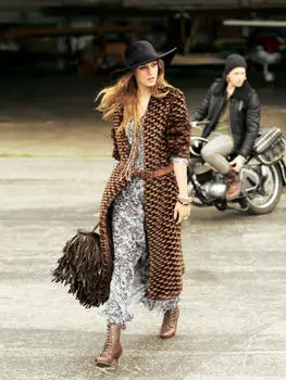 Выкройка: Пальто с V-образным вырезом горловины