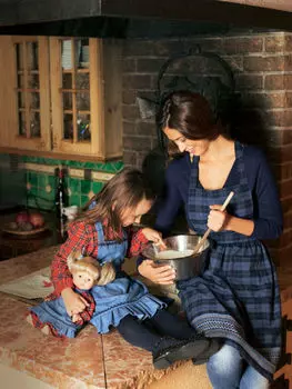 Выкройка: Платье и фартук для куклы