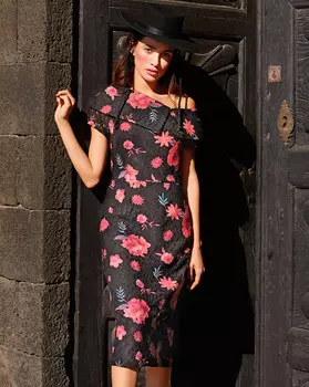 Выкройка: Платье облегающего кроя