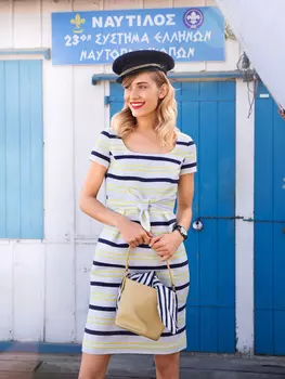 Выкройка: Платье прилегающего кроя