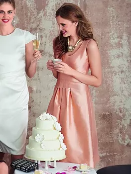 Выкройка: Платье приталенного силуэта