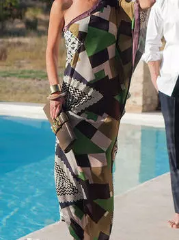 Выкройка: Платье с асимметричным вырезом