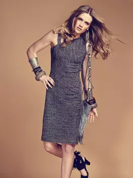 Выкройка: Платье с асимметричным вырезом горловины