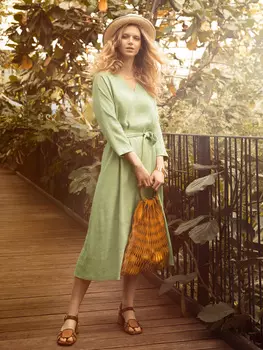 Выкройка: Платье с цельнокроеными рукавами