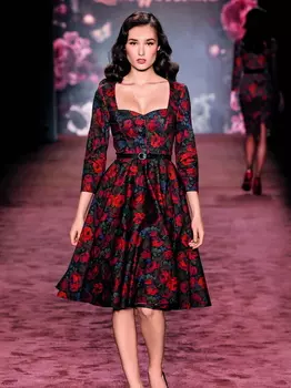 Выкройка: Платье с декольте в форме сердечка