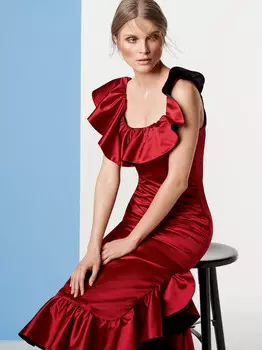 Выкройка: Платье с глубоким декольте