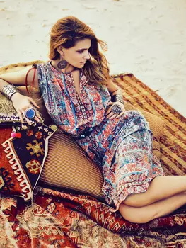 Выкройка: Платье с глубоким разрезом на лифе