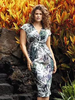 Выкройка: Платье с глубоким V-образным вырезом