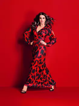 Выкройка: Платье с глубоким вырезом