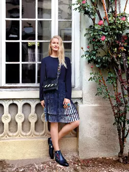 Выкройка: Платье с отрезной юбкой плиссе