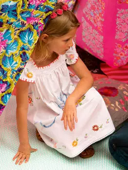 Выкройка: Платье с рукавами-крылышками