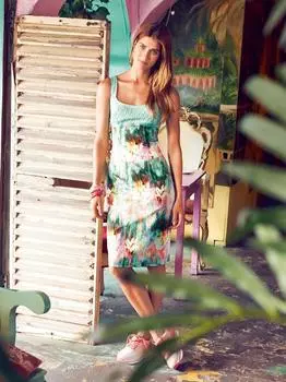 Выкройка: Платье с широким декольте