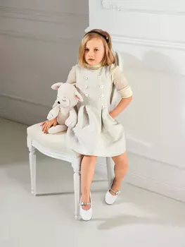 Выкройка: Платье с широкой юбочкой для девочки