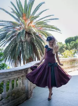 Выкройка: Платье с юбкой клеш