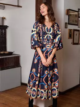 Выкройка: Платье с V-вырезом