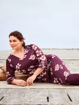 Выкройка: Платье с V-вырезом