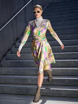 Выкройка: Платье с V -вырезом