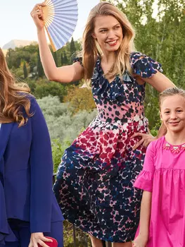 Выкройка: Платье с воланами вдоль горловины