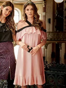 Выкройка: Платье с вырезом кармен