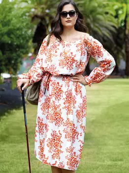 Выкройка: Платье с вырезом кармен