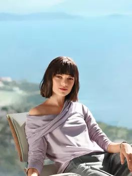 Выкройка: Пуловер с объёмным драпирующимся воротником