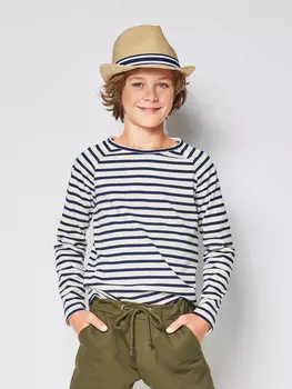 Выкройка: Пуловер с рукавами реглан для мальчика