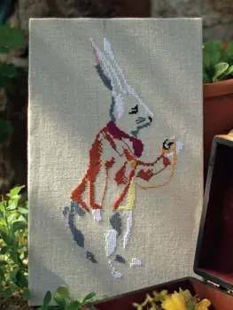 Выкройка: Схема вышивки «Следуй за белым кроликом»