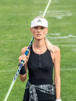 Выкройка: Спортивный топ облегающего кроя