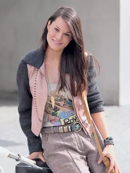 Выкройка: Жакет из кожи с вязаными рукавами