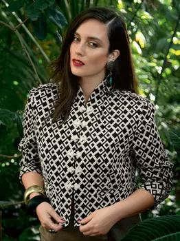 Выкройка: Жакет с цельнокроеным воротником-стойкой