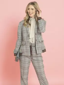 Выкройка: Жакет с деталями в спортивном стиле