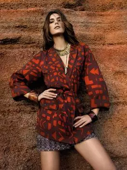 Выкройка: Жакет с рукавами реглан